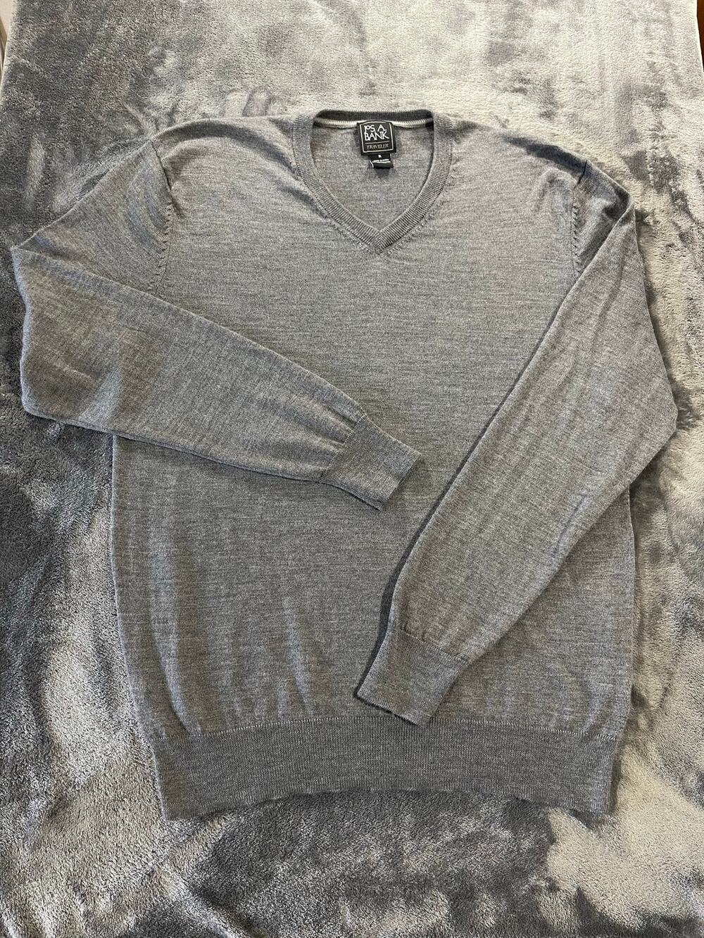 Jos. A. Bank Traveler 100% Merino Wool V-Neck Sweater (Men's XL)